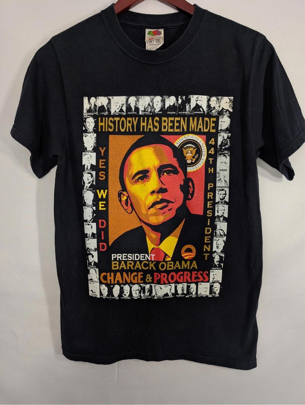 VTG Womens Size S Barack Obama Cotton T-Shirt  44th President Of The US Y2K